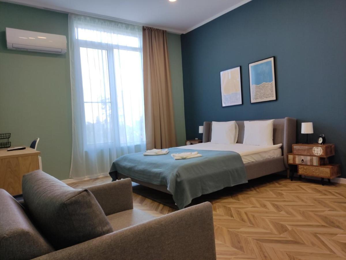 Las Brisas Garden Apartment Burgasz Kültér fotó